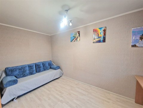 3-к квартира, 4/5 эт., 58м²