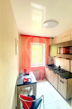 3-к квартира, 2/2 эт., 71м²